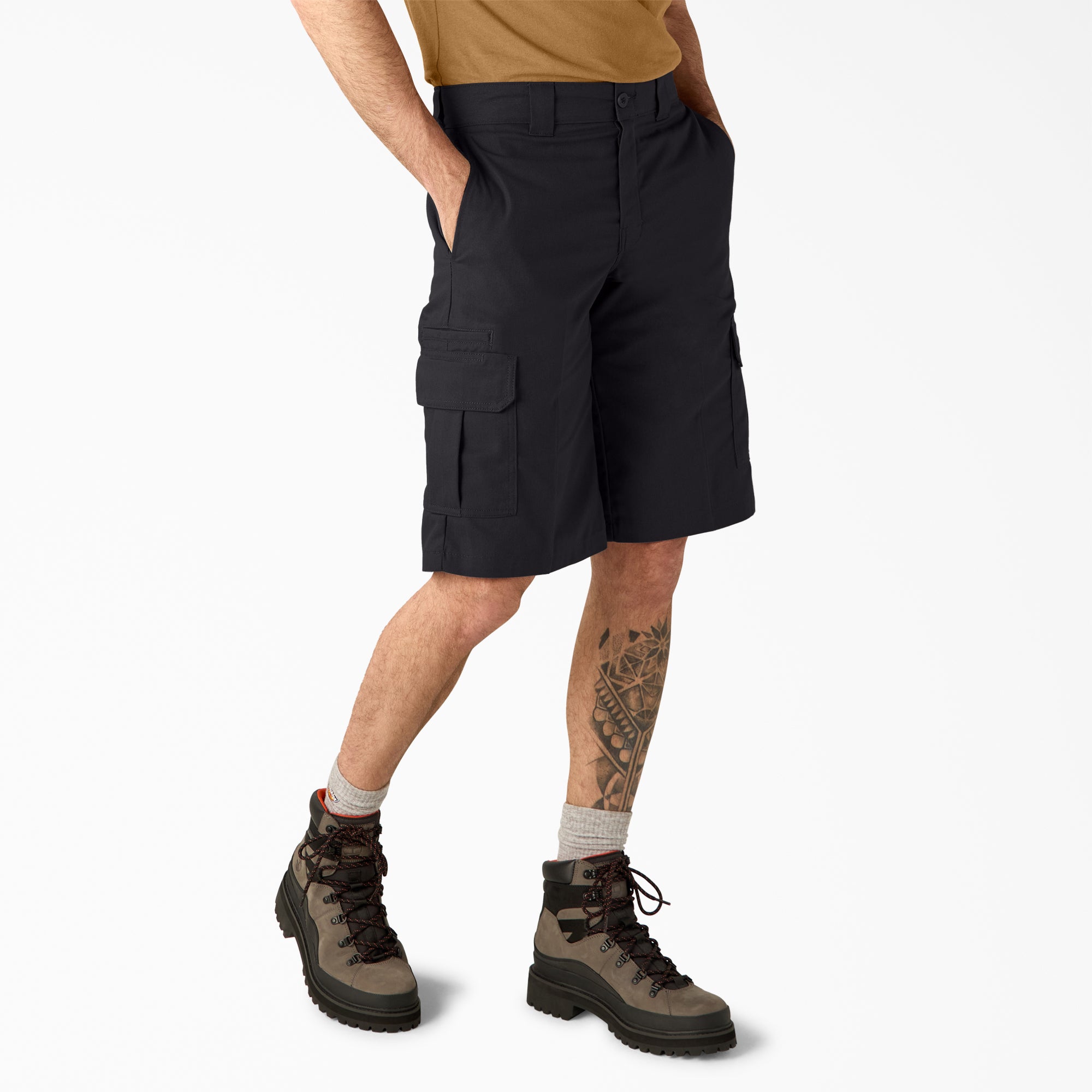 FLEX Relaxed Fit Cargo Shorts, 13" | Dickies online shop