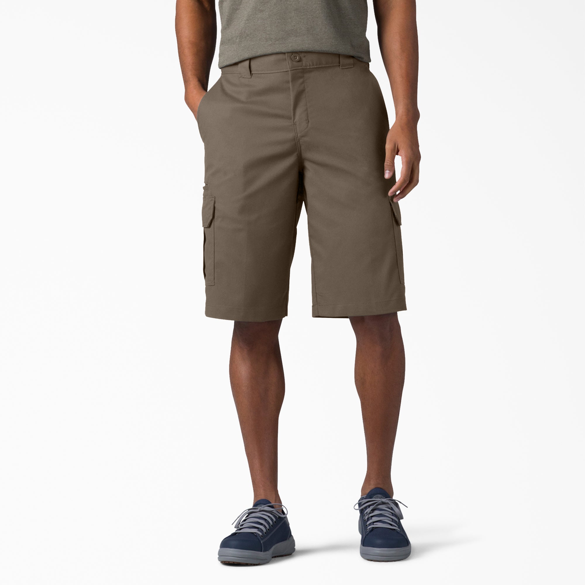 FLEX Relaxed Fit Cargo Shorts, 13" | Dickies online shop